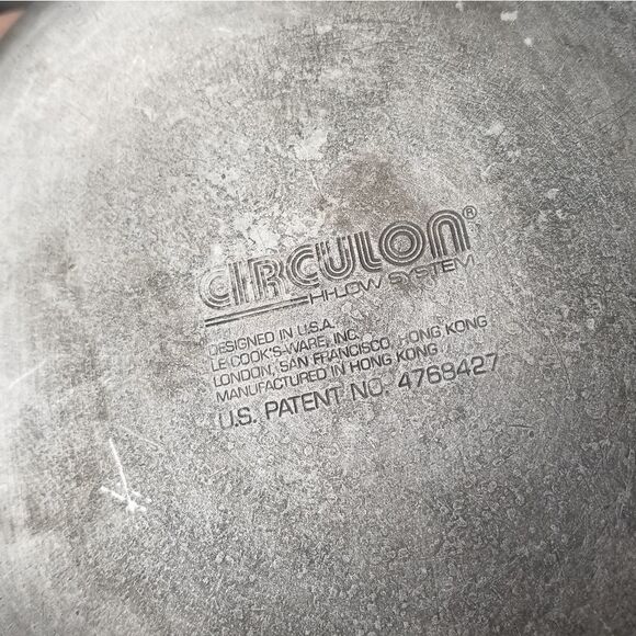 Circulon pots with lids set - Picture 7 of 11